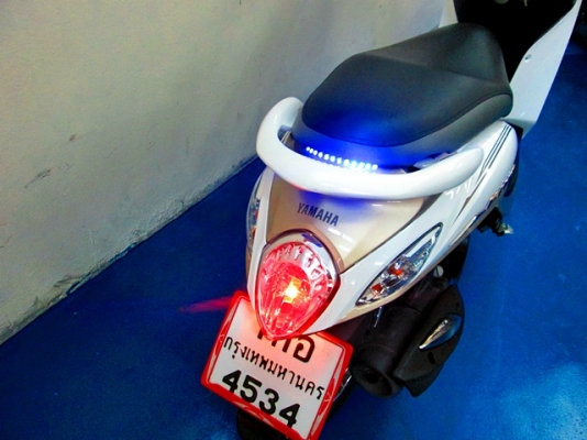 Fino i ลายพรีเมี่ยม สีขาว พิมนิยม รุ่นใหม่หัวฉีด กระบอกสูบไดอะซิล รถเดือน ตุลาคม ปี 56 ไมล์ 15xxx โล แถม 3 รายการ 25900