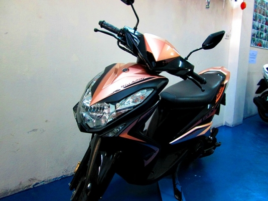 MIO 125 i สีดำน้ำตาล อมตะ ลาย GTX ตัวท๊อป ล้อแมกซ์แท้ขอบน้ำตาล รถเดือน มิ ย. ปี 56 ไมล์ 5 พันโล แถม 3 รายการ 28900 MIO 125 i สีดำน้ำตาล อมตะ ลาย GTX ตัวท๊อป ล้อแมกซ์แท้ขอบน้ำตาล รถเดือน มิ ย. ปี 56 ไมล์ 5 พันโล แถม 3 รายการ 28900
