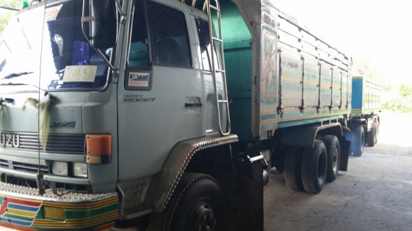 ขายราคา 1,280,000บ สิบล้ออีซูซุ ร็อคนางฟ้า FXZ23NMY 240-โบว์ เกียร์ฟูเลอร์ แม่ลูก3คาน ดั้มมีเนียม สภาพดีสวยจัดบางเดิม พร้อมใช้สุดๆ ทะเบียนพร้อมโอน