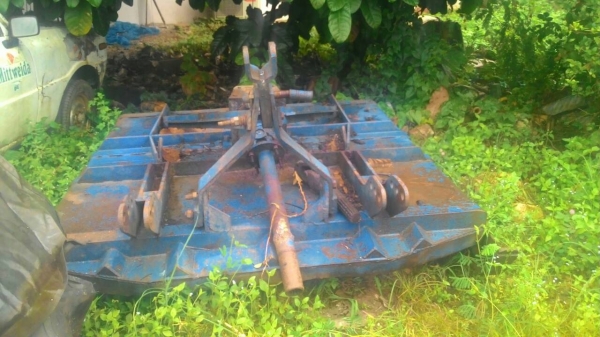 ขายอุปกรณ์ต่อพ่วงรถไถเครื่องตัดหญู้า 1.80เมตร สภาพดีพร้อมใช้ ขายอุปกรณ์ต่อพ่วงรถไถเครื่องตัดหญู้า 1.80เมตร สภาพดีพร้อมใช้