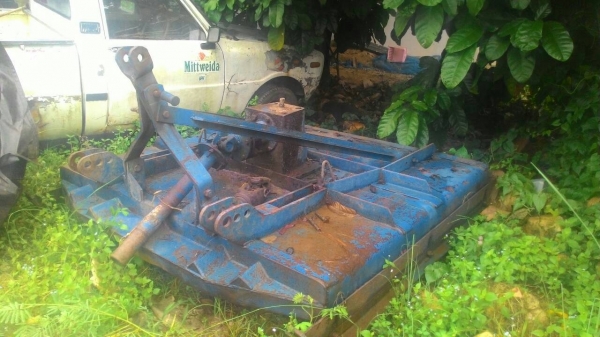 ขายอุปกรณ์ต่อพ่วงรถไถเครื่องตัดหญู้า 1.80เมตร สภาพดีพร้อมใช้ ขายอุปกรณ์ต่อพ่วงรถไถเครื่องตัดหญู้า 1.80เมตร สภาพดีพร้อมใช้