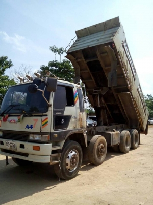 ขายดั้ม2เพลา 2คานหน้า FM3M มีลำโพงระบบลากพ่วง สภาพพร้อมใช้งาน เอกสารพร้อมโอน สนใจโทร 090-8588220คุณนะ 093-3258446คุณบิว หรือเข้าดูสินค้าอื่นๆได้ที่ www.truck.in.th/498 หรือเพจFacebook ณรงค์ ซื้อขายรถมือสอง (เว็บไซต์ส่วนตัว) หรือFacebook ตลาดรถมือสอง คุณนะ