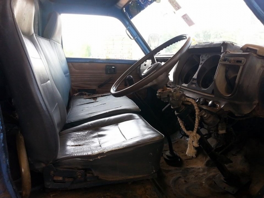 ขายรถ6ล้อ KS110แรง 4BE1 ยาว4.30เมตร สนใจโทร 090-8588220คุณนะ 093-3258446คุณบิว หรือเข้าดูสินค้าอื่นๆได้ที่ www.truck.in.th/498 หรือเพจFacebook ณรงค์ ซื้อขายรถมือสอง (เว็บไซต์ส่วนตัว) หรือFacebook ตลาดรถมือสอง คุณนะ