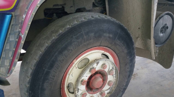 สิบล้อ อีซูซุ FVZ33M-260 ดั้มสามมิต สภาพดีสวยพร้อมใช้ ทะเบียนพร้อมโอน ราคา 1,180,000บ ต่อรองได้