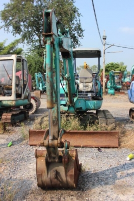 ขายถูกๆ รถขุด Komatsu PC40R-8 มือสอง