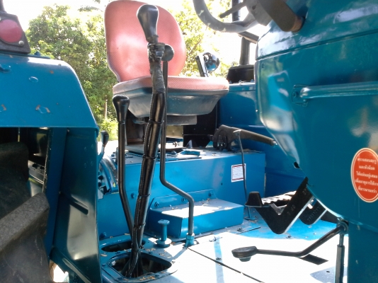 ขายฟอดร์ 8210 สองเพาคาราโร่ดันหน้าหางสามเล่มทะเบียน