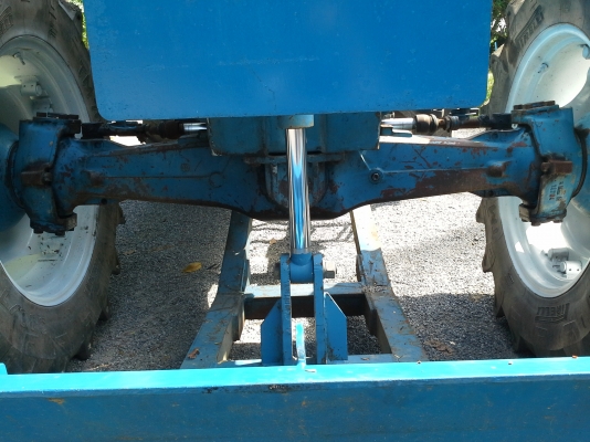 ขายฟอดร์ 8210 สองเพาคาราโร่ดันหน้าหางสามเล่มทะเบียน