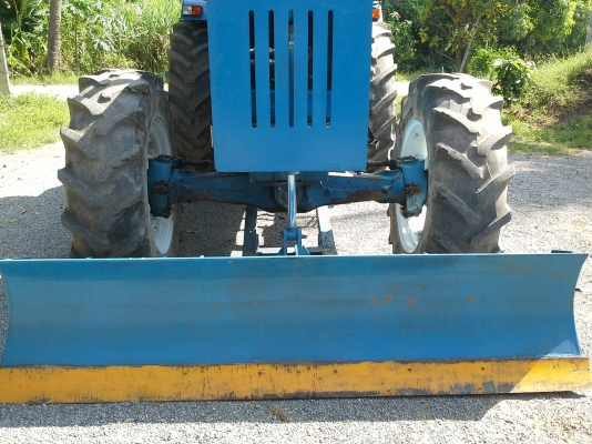 ขายฟอดร์ 8210 สองเพาคาราโร่ดันหน้าหางสามเล่มทะเบียน