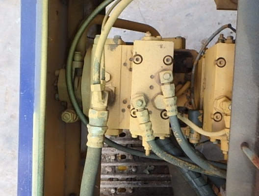 ขายKOMATSU PC100-3