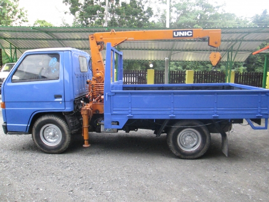 ขาย อีซูซุ 4 ล้อกลาง ติดเครน tadano2 ตัน ขาย อีซูซุ 4 ล้อกลาง ติดเครน tadano2 ตัน