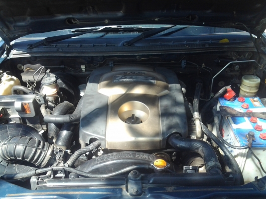 ISUZU D-MAX 2.5 DDI เครื่องแน่น สภาพดี สีสันสวย พร้อมใช้งาน