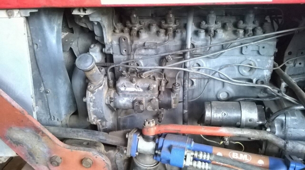 ขายด่วนครับ รถไถแมสซี่ 185 พร้อมอุปกรณ์ใบดันหน้า+ผานพรวน 7ใบ พวงมาลัยเพลาเวอร์ สภาพพร้อมใช้งานเลยครับ