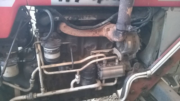 ขายด่วนครับ รถไถแมสซี่ 185 พร้อมอุปกรณ์ใบดันหน้า+ผานพรวน 7ใบ พวงมาลัยเพลาเวอร์ สภาพพร้อมใช้งานเลยครับ