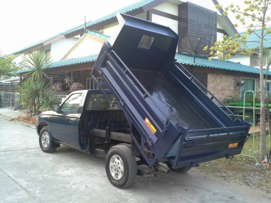 รถปิ๊กอัฟ กะบะดั้มพ์ นิสสัน ฟรอนเทีย ปี 2004 ต่อใหม่ ยกได้ 3 ตัน ราคาถูก