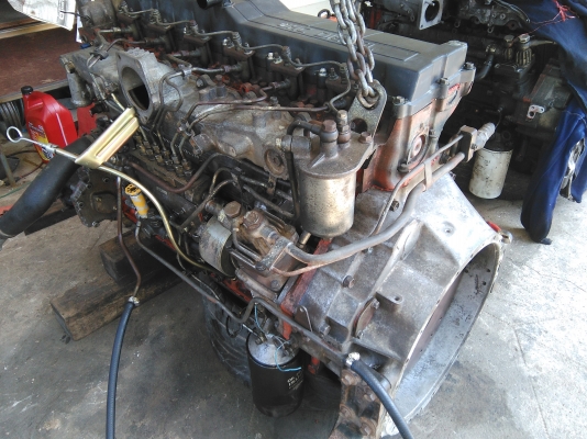 เครื่อง 6HE1 195 แรงม้า เครื่องไทย ยกลง เครื่อง 6HE1 195 แรงม้า เครื่องไทย ยกลง