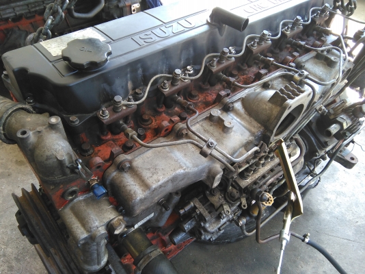 เครื่อง 6HE1 195 แรงม้า เครื่องไทย ยกลง เครื่อง 6HE1 195 แรงม้า เครื่องไทย ยกลง