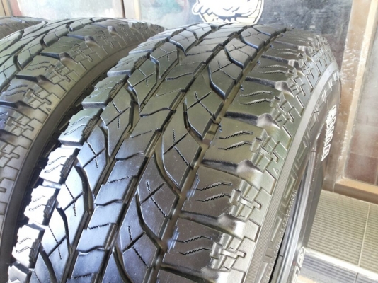 ขายยาง yokohama geolandar a/t-s 265/70 r16 ปี 2014