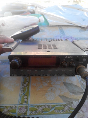 ขอขายวิทยุโมบายติดรถยนต์พร้อมใช้คับ