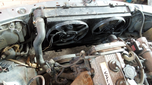 แยกอะไหล่ รถเบ็น190 ทุกชิ้นสนใจสอบถามได้ครับ