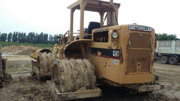 ขายรถบดสร่ล้อหนามCAT 815