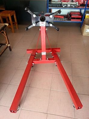 ขายแท่นยกเครื่องยนต์ 900 kg.