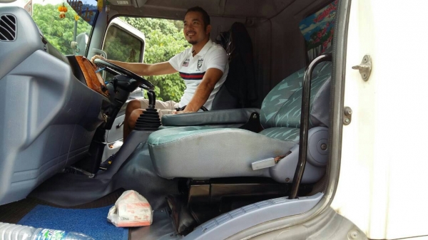 ขายรถบรรทุก 22 ล้อดัมพ์ HINO MEGA 320 แรงม้าปี 2551 ลูกพ่วง 3 เพลา ราคา 2050000