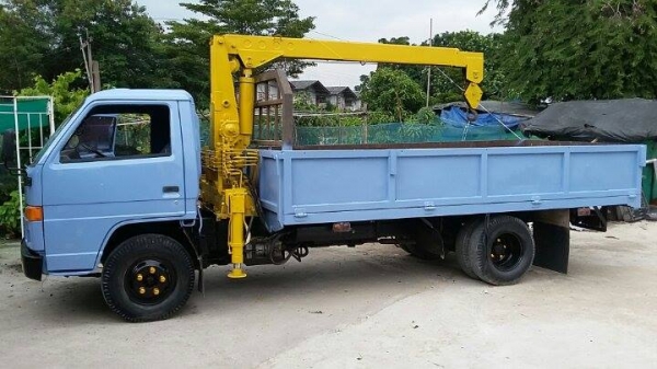 ขายรถ6ล้อติดเครน450000 โทร0870702641