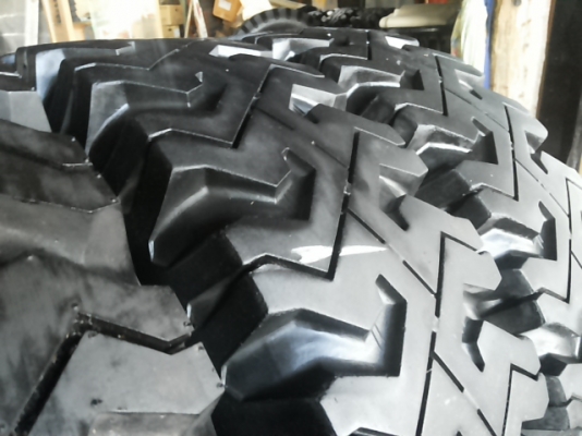 ยางก.ไก่สวยๆปี14 ชุดละ8500บ. ยางก.ไก่สวยๆปี14 ชุดละ8500บ.