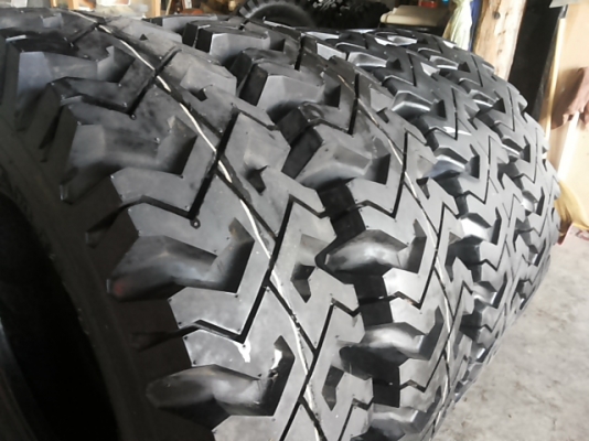 ยางก.ไก่สวยๆปี14 ชุดละ8500บ.