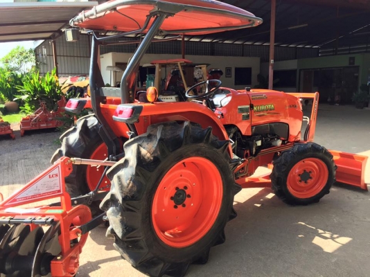 ขายรถไถ Kubota L4708(4WD) พร้อมใบมีดและผานพรวนLCS 24x6 พร้อมใช้งาน