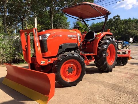 ขายรถไถ Kubota L4708(4WD) พร้อมใบมีดและผานพรวนLCS 24x6 พร้อมใช้งาน