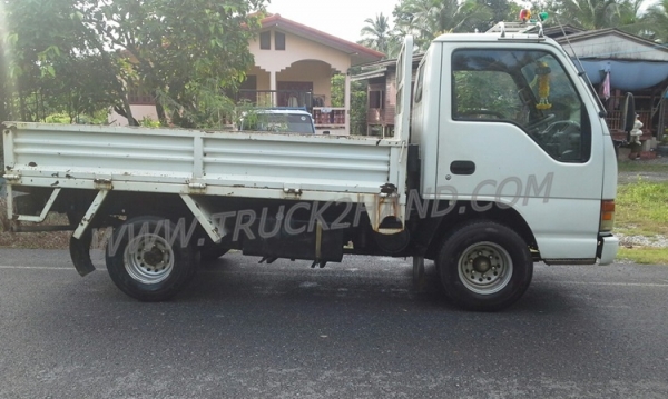 ISUZU NKR55EU1  เครื่อง 88 แรงม้า ปีจดทะเบียน 2534 กระบะยาว 3 เมตร