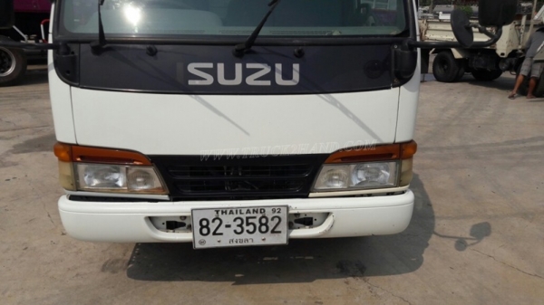 ISUZU NKR55EU1  เครื่อง 88 แรงม้า ปีจดทะเบียน 2534 กระบะยาว 3 เมตร
