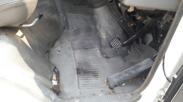 ISUZU NKR55EU1  เครื่อง 88 แรงม้า ปีจดทะเบียน 2534 กระบะยาว 3 เมตร