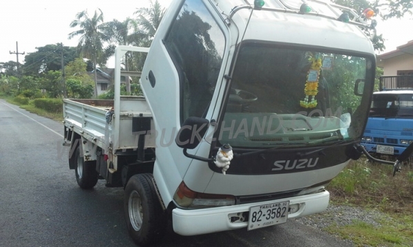 ISUZU NKR55EU1  เครื่อง 88 แรงม้า ปีจดทะเบียน 2534 กระบะยาว 3 เมตร