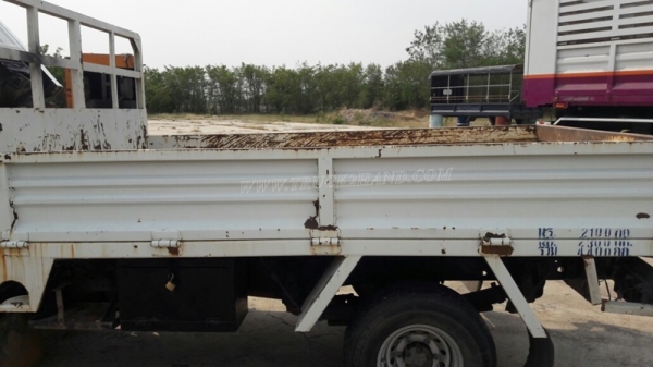 ISUZU NKR55EU1  เครื่อง 88 แรงม้า ปีจดทะเบียน 2534 กระบะยาว 3 เมตร