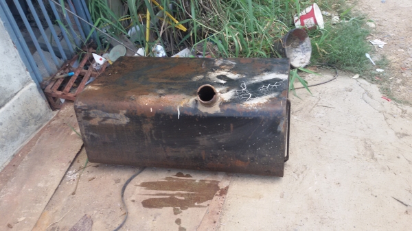 ขาย ถังน้ำมันรถ 200 ลิตร