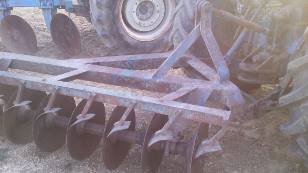 ขายรถไถฟอรด็   6600  ท่อนท้าย77    ทะเบียนพร้อมโอน