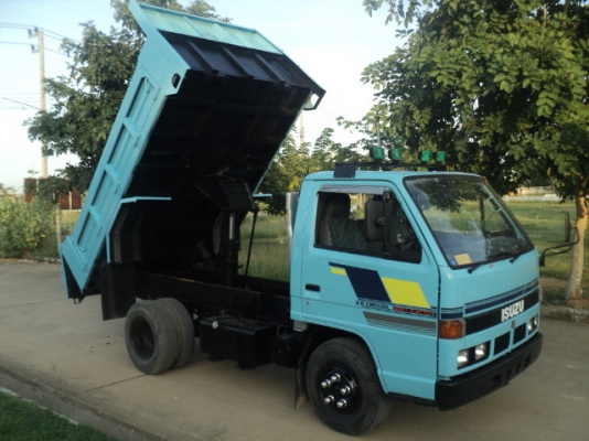 ขายรถหกล้อเล็ก รถห้าง ดั้มต่อใหม่