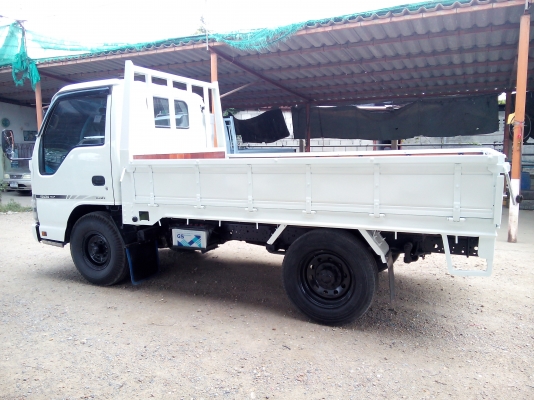 4 ล้อบรรทุก  *ไม่ติดเวลา*  ISUZU  *Euro.2*  NKR  100 แรงม้า+Turbo+Inter  *ยาว 3.20 ม.* รถสวยเดิม+สวยจริง * รถห้างแท้ * มีเล่มพร้อม*