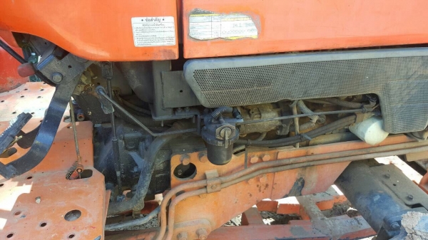 ขายรถไถ KUBOTA L4508 สภาพพร้อมใช้ เอกสารเล่มทะเบียนครบ อุปกรณ์มีผานดันหน้า และผาน 5