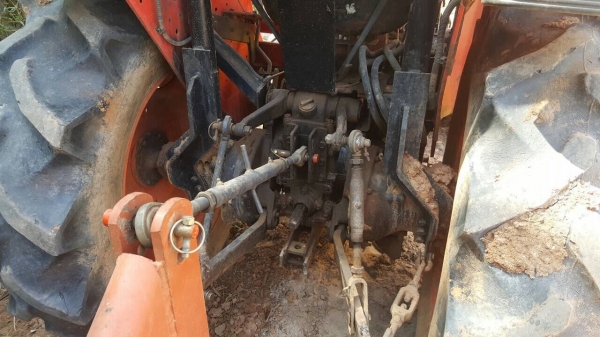 ขายรถไถ KUBOTA L4508 สภาพพร้อมใช้ เอกสารเล่มทะเบียนครบ อุปกรณ์มีผานดันหน้า และผาน 5