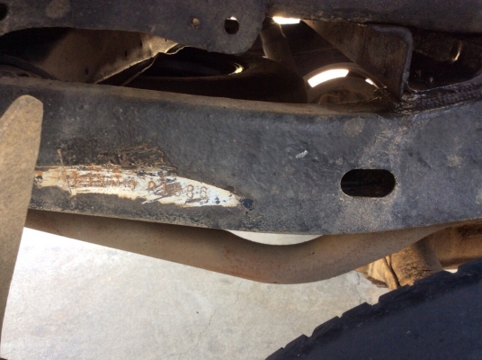 ขายรถกระบะ L200 ไซโคลนตอนเดียว ปี96 เครื่อง 4D56T เกียร์ธรรมดา เพาเวอร์ ภายในเบาะแยกสะอาดพวงมาลัยซิ่ง ตัวถังเดิมๆพื้นกระบะไม่ผุ คัสซีดีไม่ผุไม่แดง ห้องเครื่องเดิมๆเครื่องแน่นมาก ช่วงล่างแน่น แม็ก15" รถขับดีมากๆพร้อมใช้งานได้เลยครับ ภาษี59 ขายด่วนครับ