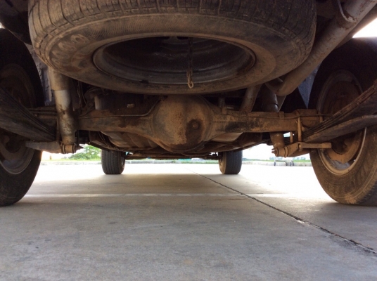 ขายรถกระบะ L200 ไซโคลนตอนเดียว ปี96 เครื่อง 4D56T เกียร์ธรรมดา เพาเวอร์ ภายในเบาะแยกสะอาดพวงมาลัยซิ่ง ตัวถังเดิมๆพื้นกระบะไม่ผุ คัสซีดีไม่ผุไม่แดง ห้องเครื่องเดิมๆเครื่องแน่นมาก ช่วงล่างแน่น แม็ก15" รถขับดีมากๆพร้อมใช้งานได้เลยครับ ภาษี59 ขายด่วนครับ