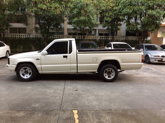 ขายรถกระบะ L200 ไซโคลนตอนเดียว ปี96 เครื่อง 4D56T เกียร์ธรรมดา เพาเวอร์ ภายในเบาะแยกสะอาดพวงมาลัยซิ่ง ตัวถังเดิมๆพื้นกระบะไม่ผุ คัสซีดีไม่ผุไม่แดง ห้องเครื่องเดิมๆเครื่องแน่นมาก ช่วงล่างแน่น แม็ก15" รถขับดีมากๆพร้อมใช้งานได้เลยครับ ภาษี59 ขายด่วนครับ