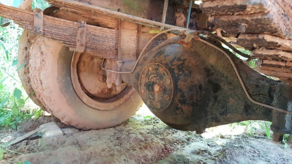 ขายรถน้ำ 6 ล้อหัวยาว เอกสารเล่มทะเบียนครบ เครื่อง DA120 ราคาคุยกันได้ครับ ขายรถน้ำ 6 ล้อหัวยาว เอกสารเล่มทะเบียนครบ เครื่อง DA120 ราคาคุยกันได้ครับ