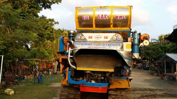 ขายด่วนครับ รถเกี่ยวข้าวศักดิ์พัฒนาการเกษตร ราคา 650,000 บาทครับ