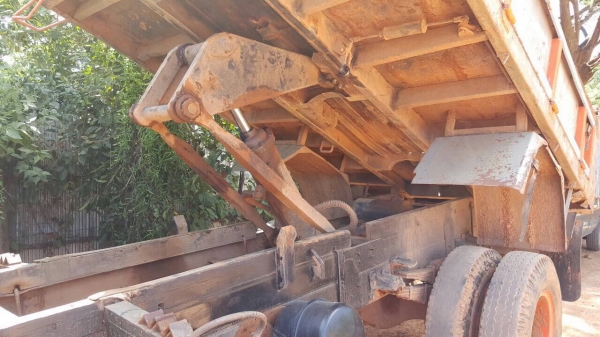 ขาย 6 ล้อ หัวยาวดั้ม เครื่อง 6BD1 165 แรงม้า เฟืองท้ายใหญ่ ดั้มยิงหน้า คัสซีดี พาวเวอร์ ทะเบียนพร้อมโอน