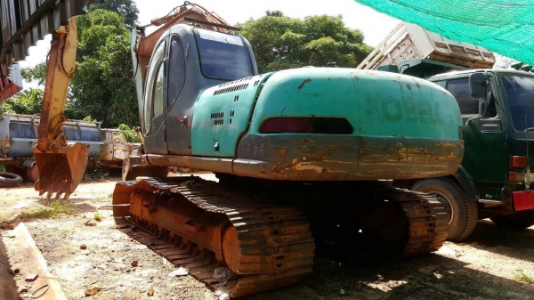 ขายแบคโฮ KOBELCO SK200-5 เอกสารสัญญาซื้อขาย รถใช้งานได้ปกติ ราคาต่อรองได้ ขายแบคโฮ KOBELCO SK200-5 เอกสารสัญญาซื้อขาย รถใช้งานได้ปกติ ราคาต่อรองได้