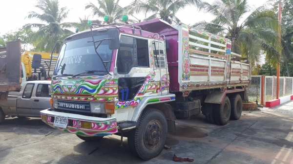 ขายไอ้หลง FN527M-A วางเครื่อง 6D16 Turbo 220 แรงม้า เกียร์ 10 สปีด คัสซีมีปะหน่อยช่วงแท่นเพลาโบกี้ ทะเบียนพร้อมโอน จัดแนนซ์ให้ด้วยครับ ขายไอ้หลง FN527M-A วางเครื่อง 6D16 Turbo 220 แรงม้า เกียร์ 10 สปีด คัสซีมีปะหน่อยช่วงแท่นเพลาโบกี้ ทะเบียนพร้อมโอน จัดแนนซ์ให้ด้วยครับ